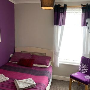 Standard Zimmer mit Kingsize-Bett